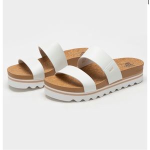 REEF Cushion Vista Hi Women Slide Sandals